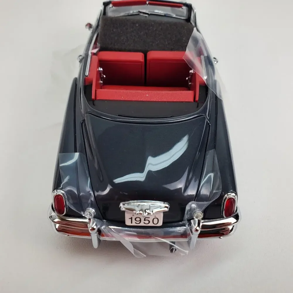 Danbury Mint 1950 Studebaker Champion Convertible 1:24 W/Title &‎ Display Case